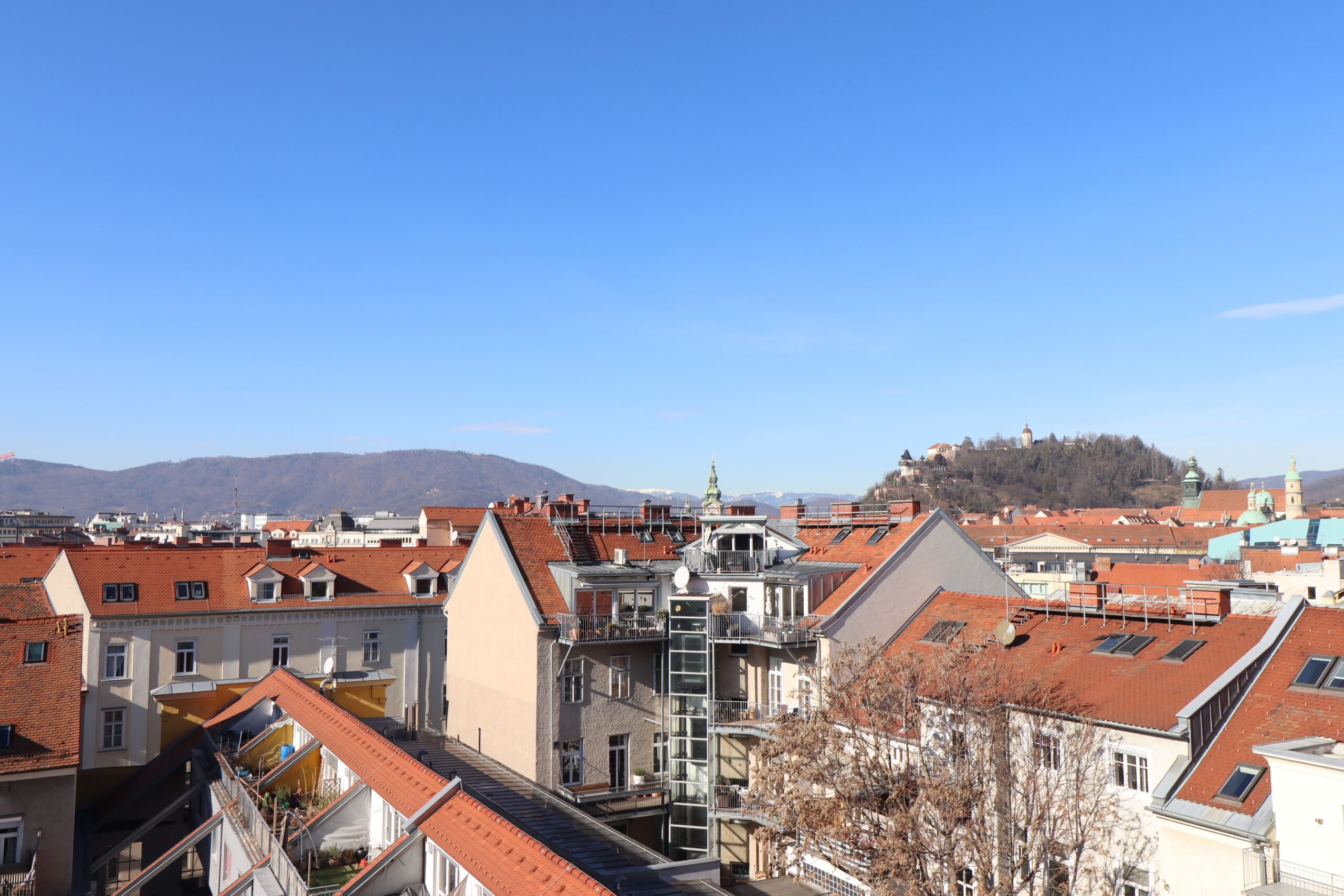 WG-geeignete Stadtwohnung in Graz mit Schloßbergblick