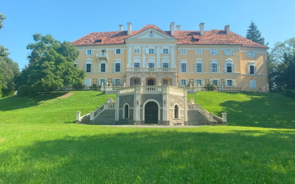 Schloss Halbenrain